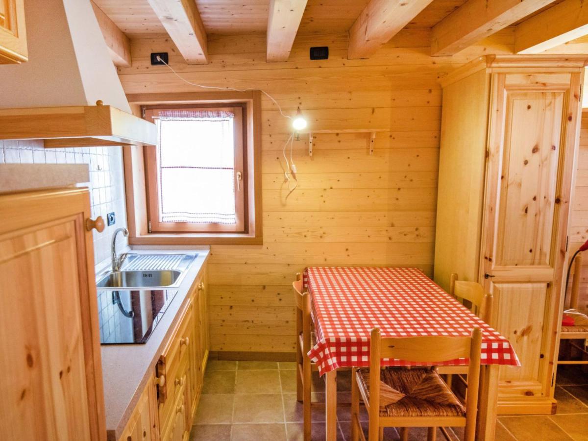 Apartment Albergo Diffuso - Cjasa De Barce-1 By Interhome バルチス エクステリア 写真